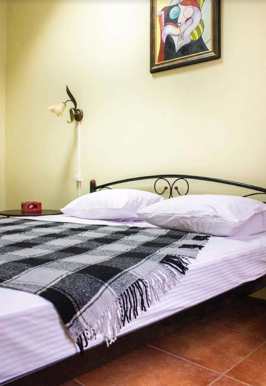 Hostel Koleso Odessa Dış mekan fotoğraf